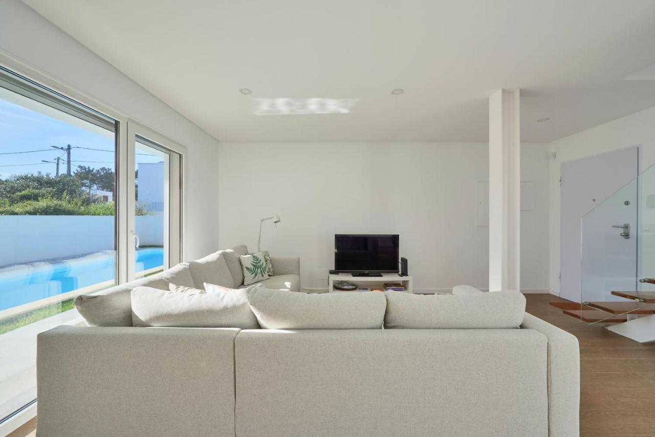 Aroeira Villa W/ Pool Near Beach, By Timecooler المظهر الخارجي الصورة