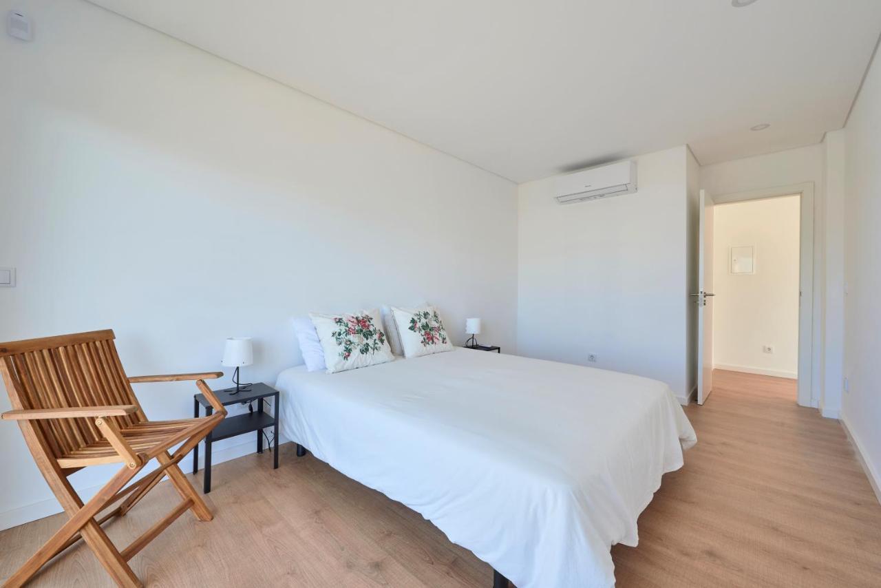 Aroeira Villa W/ Pool Near Beach, By Timecooler المظهر الخارجي الصورة