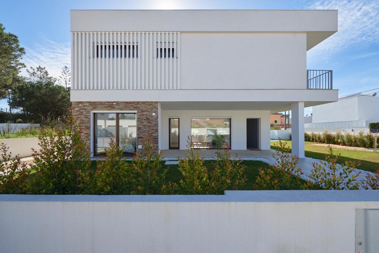 Aroeira Villa W/ Pool Near Beach, By Timecooler المظهر الخارجي الصورة